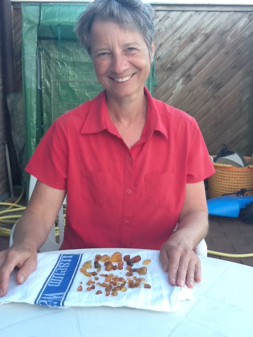 Magi strahlend mit Bersteinen